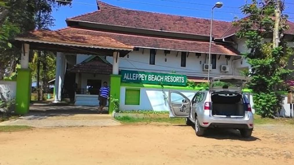 Alleppey Beach Resort-4